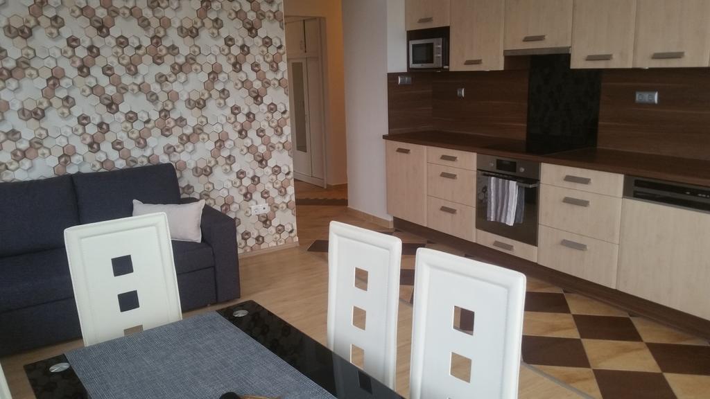 Ferienwohnung Tisza Parti Luxus Apartman Szegedin Exterior foto