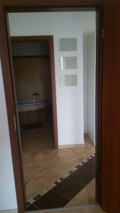 Ferienwohnung Tisza Parti Luxus Apartman Szegedin Exterior foto