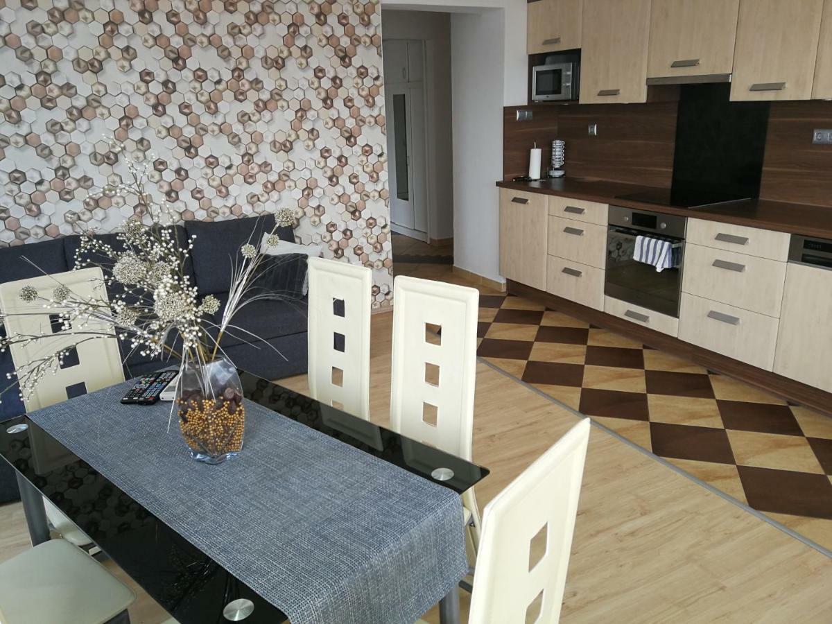 Ferienwohnung Tisza Parti Luxus Apartman Szegedin Exterior foto