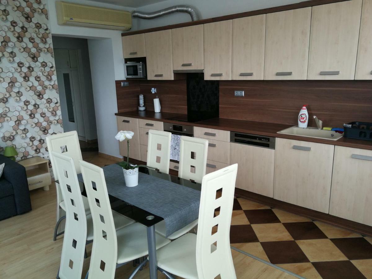 Ferienwohnung Tisza Parti Luxus Apartman Szegedin Exterior foto